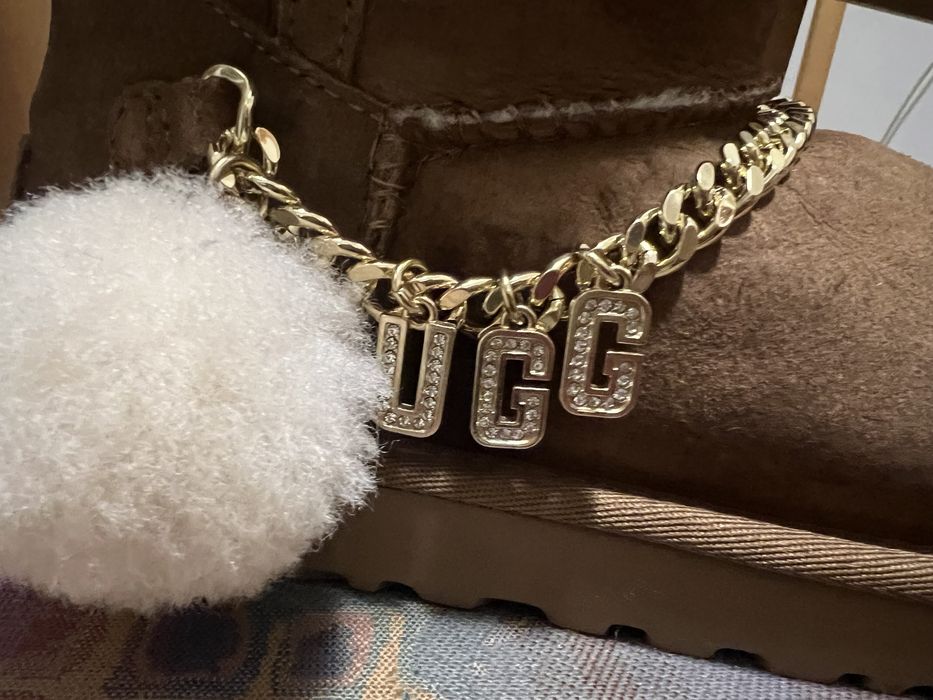 Cizme UGG, impecabile
