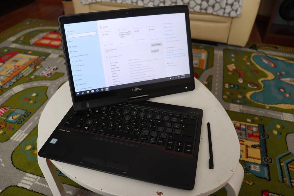 Laptop Fujitsu T939