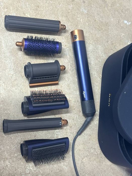 Продам Dyson HS05