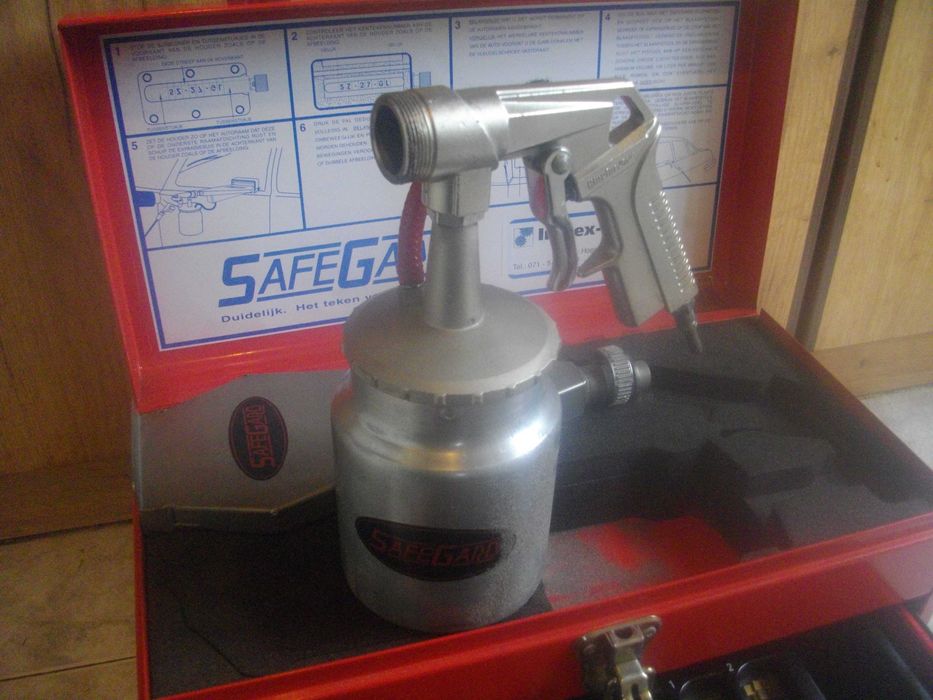 Автосервизен Пневматичен К-т Гравиране Номер/Греда/ Тресчотка STANLEY