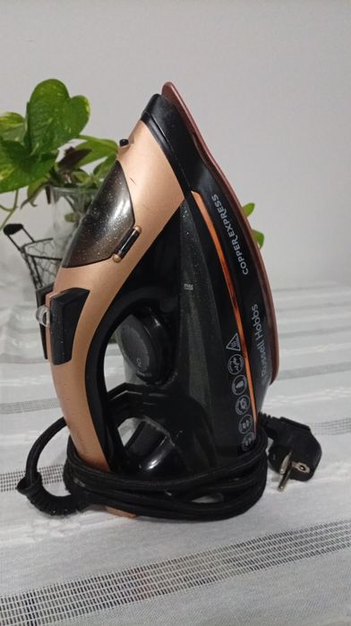 Fier de călcat Russell Hobbs