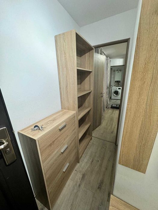 Inchiriez apartament cu o camera, centru