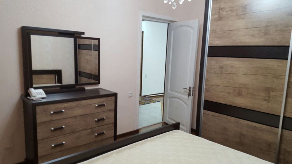 Сдаю квартиру в центре, Госпитальный, 2/2/4, 650 у.е., ремонт, техника