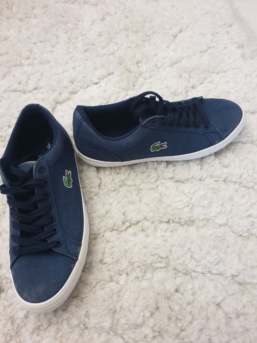 Sacou, pantofi, adidasi, camasi.