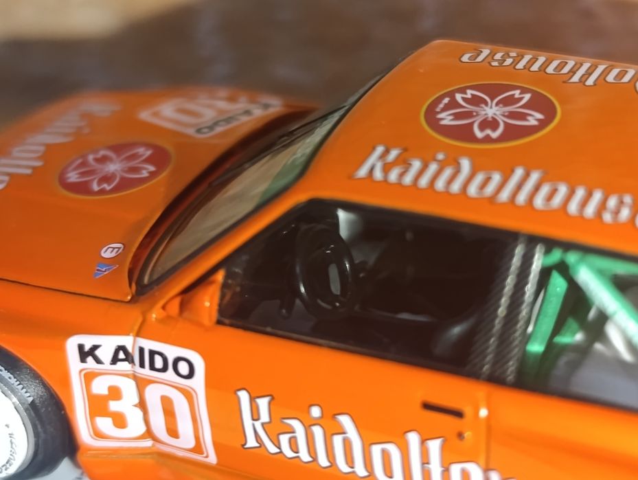 Продам BMW e30 kaidohause от фирмы mini gt капот открывается