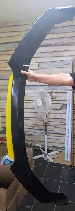 Универсален лип спойлер