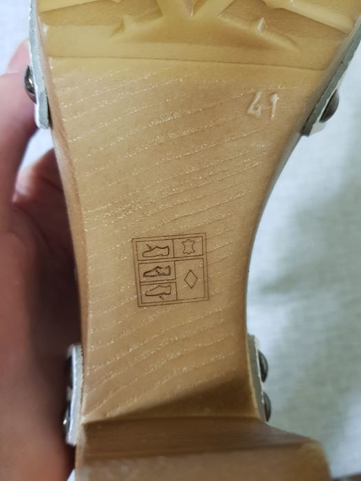 Босоножки летние новые