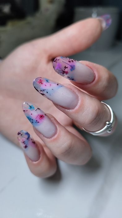 Ищу моделей на наращивание ногтей.