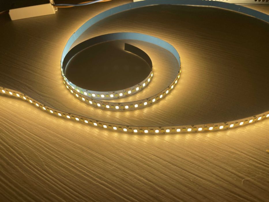 Banda LED CCT 24V SMD2835 10m 240LED/m - extrem de luminoasa