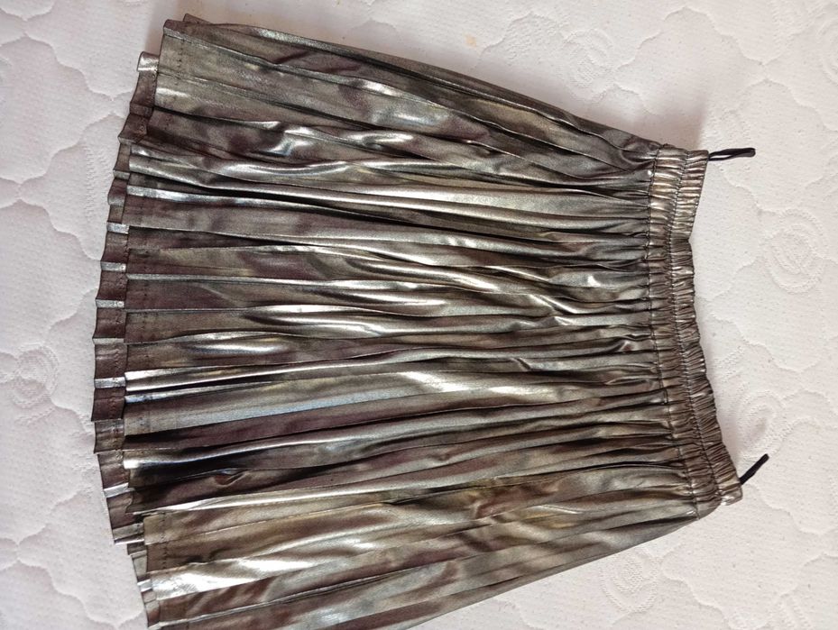 Дамска пола...Полата е в идеално състояние