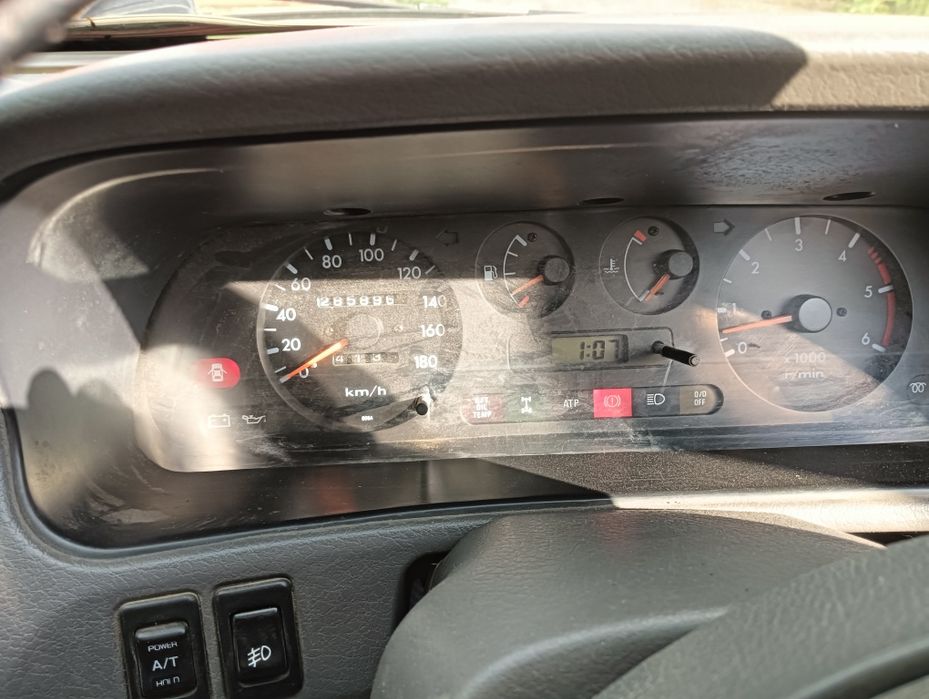 Nissan mistral 1995г
