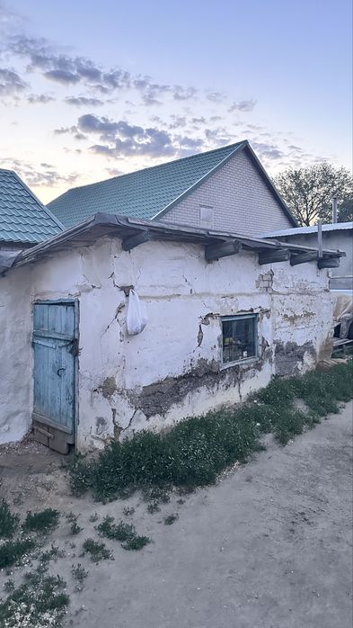 Продам землянку в ОБЩЕМ дворе. Срочно