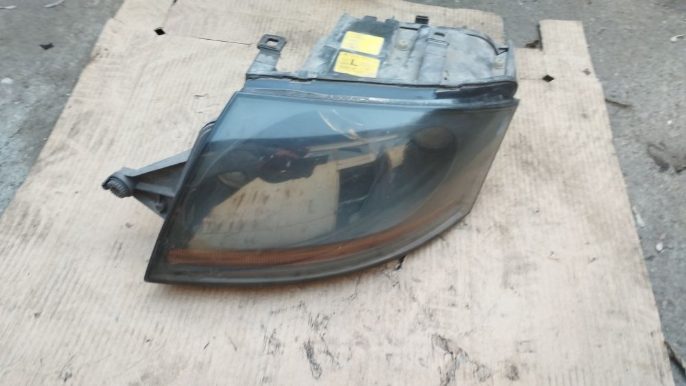 Фар ляв за Audi TT