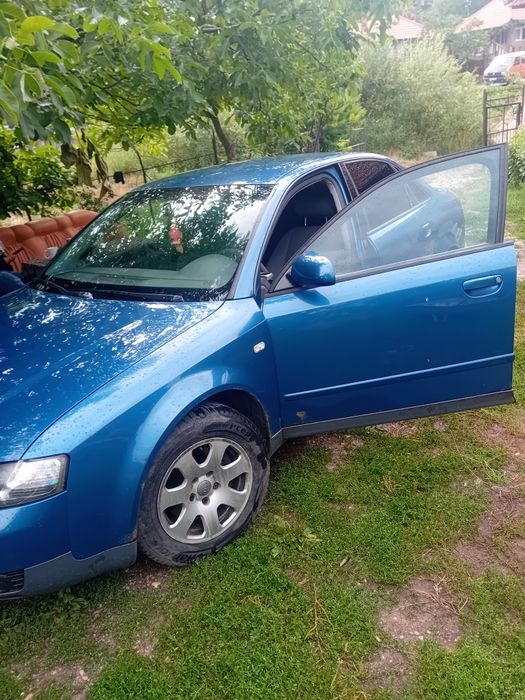 AUDI A4 2001 — imagine 4