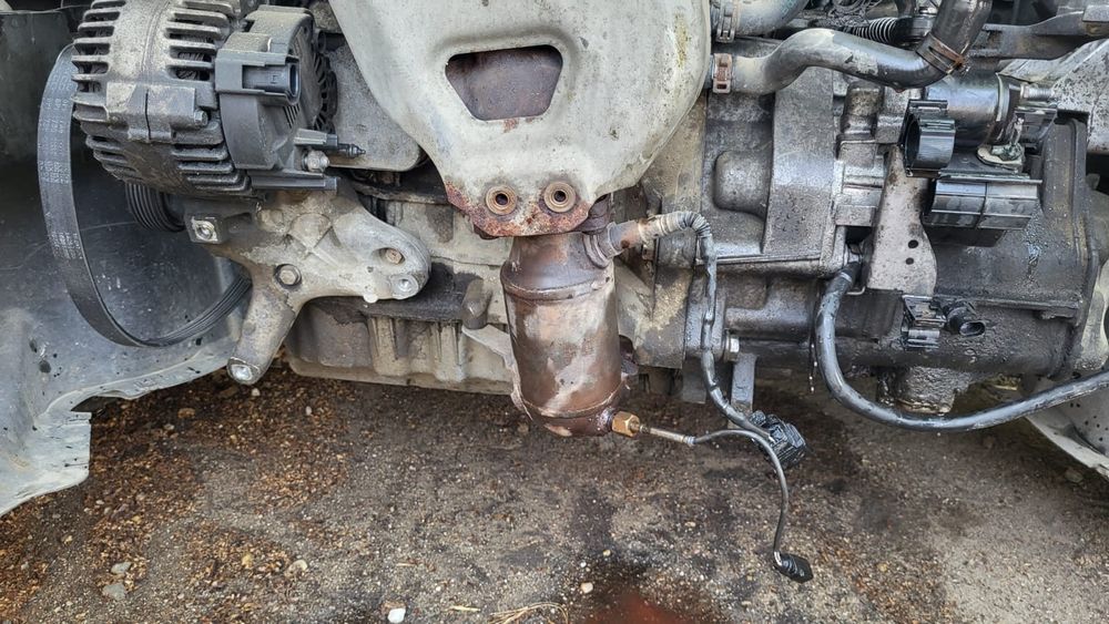 Vând motor 1.6 FSI