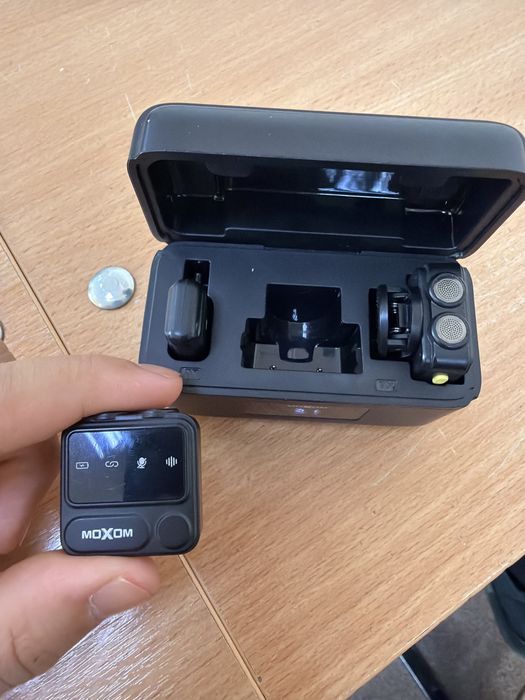 MOXOM MX-AX77 Cosmos Mini Dual Wireless Microphone