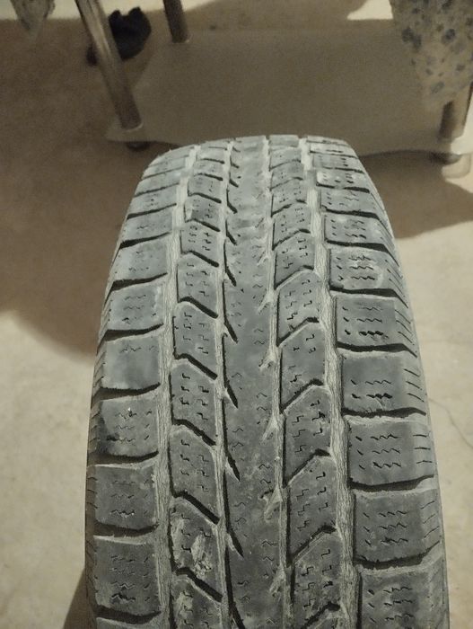 Продам шины,среднем состояний