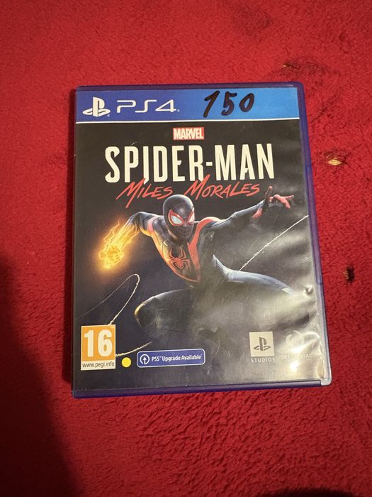 vând jocuri de PS4