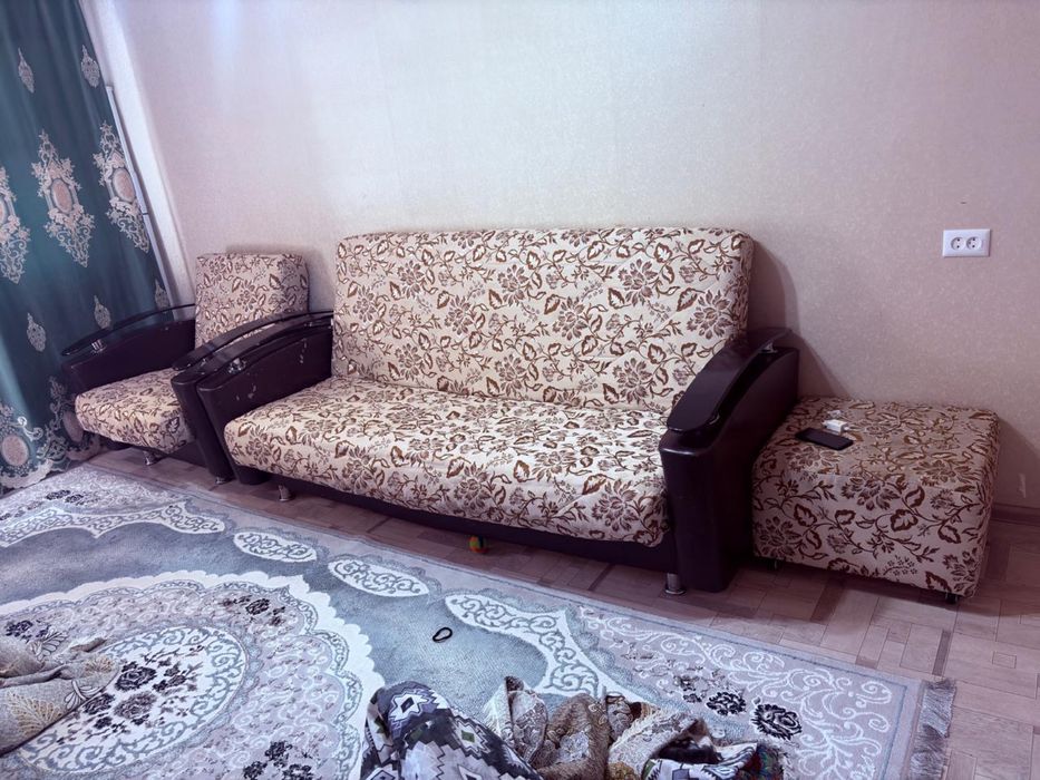 Продам диван хороший