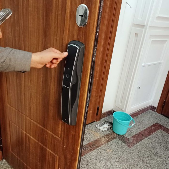 Установка кодовый замок с отпечатком  Unicor хорошего качества на жел.