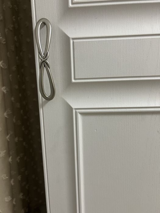 Продам шкаф в серой расцветке