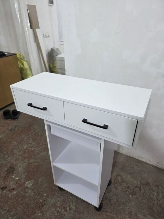 Навесная тумба ( консоль) универсальное решение для любого интерьера.