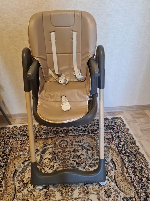 Продам стульчик для кормления