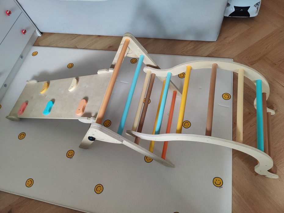 Триъгълник на Пиклер от три части