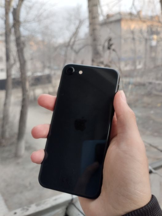 Продажа или обмен iPhone SE 2020