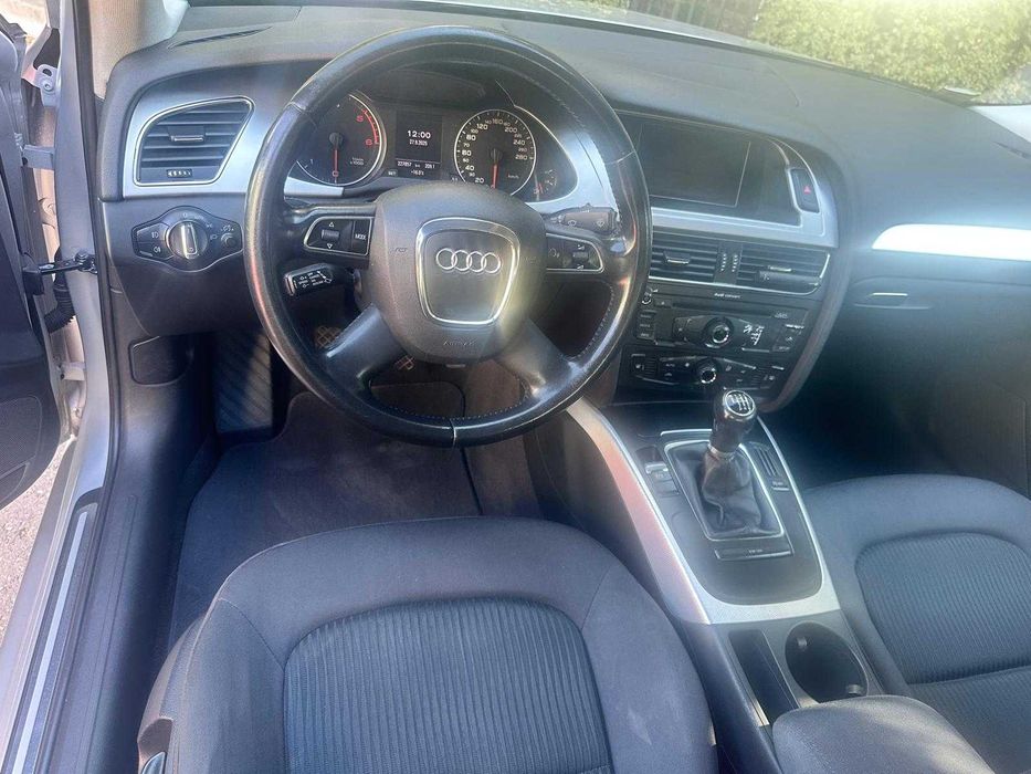 Audi A4 Limuzina