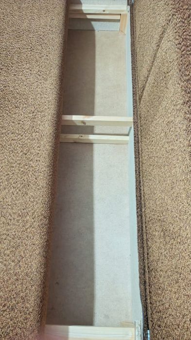 Продам диван в отличном состоянии