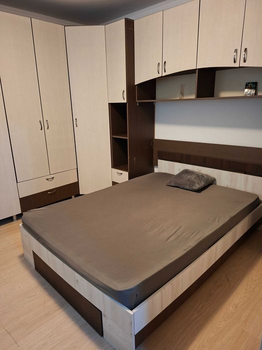 Inchiriez apartament