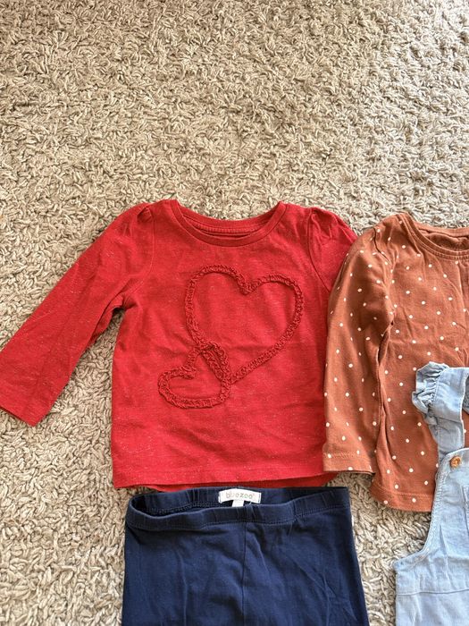 2 лота от различни дрехи за 2,3 г момиче.