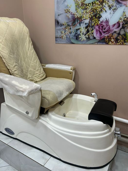 Педикюрные кресла