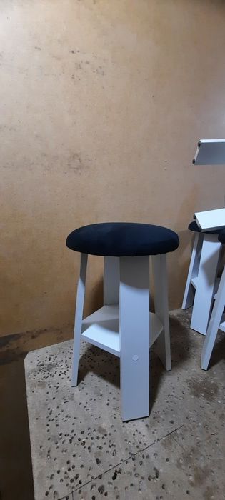 Продам табуретки