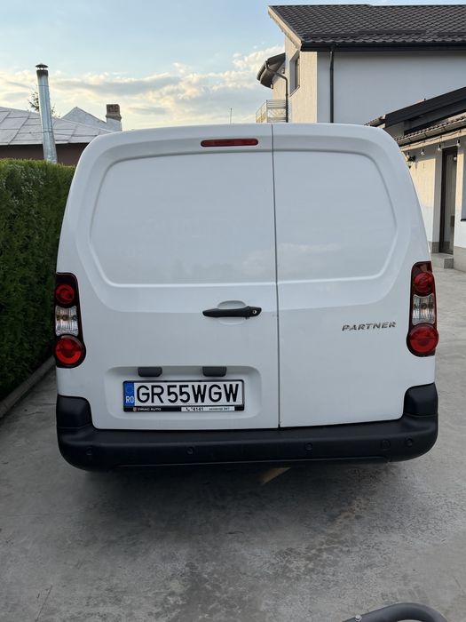 Primul proprietar in Romania!Vand peugeot partner maxi frigorific(0-4 grade)