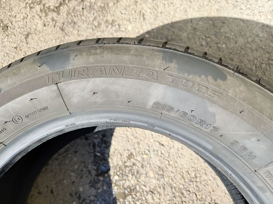 215/60/17" 2бр Bridgestone turanza t005,dot1724,7mm