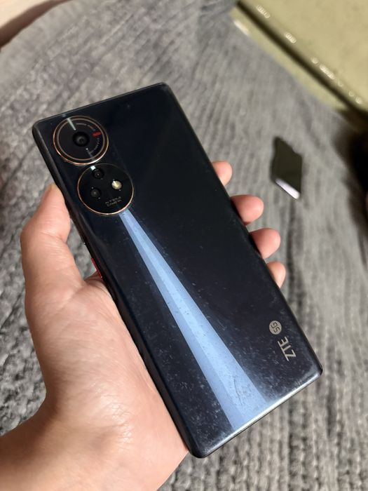 Продам андроид zte 5g