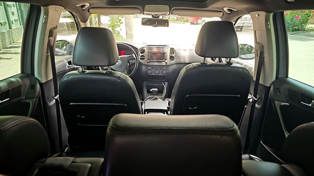 Vând Volkswagen Tiguan
