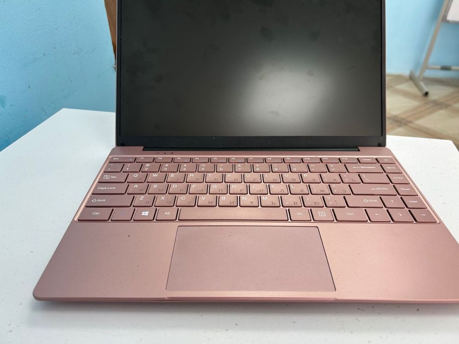 Продам ноутбук Hydra