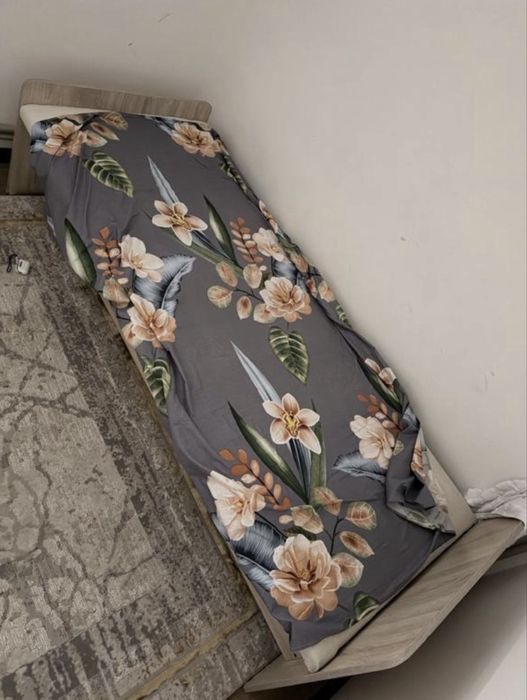 Продам кровать со шкафом