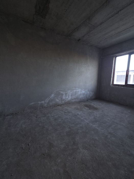 1-xonali karopka uy sotiladi