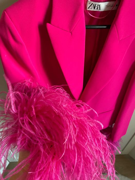 Sacou roz Zara Limited edition cu pene