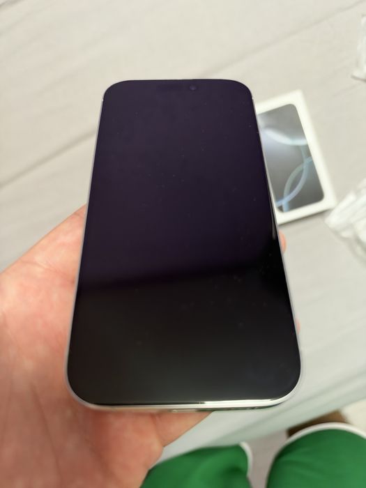 Iphone 16 Pro 128 GB White - като нов.