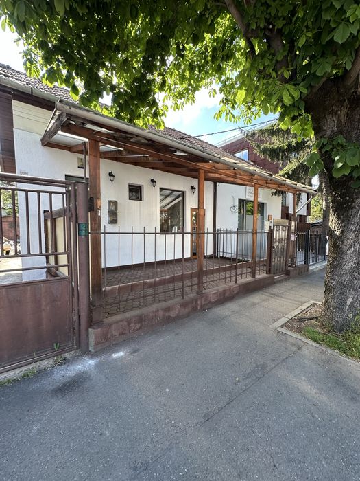 Inchiriez spatiu comercial