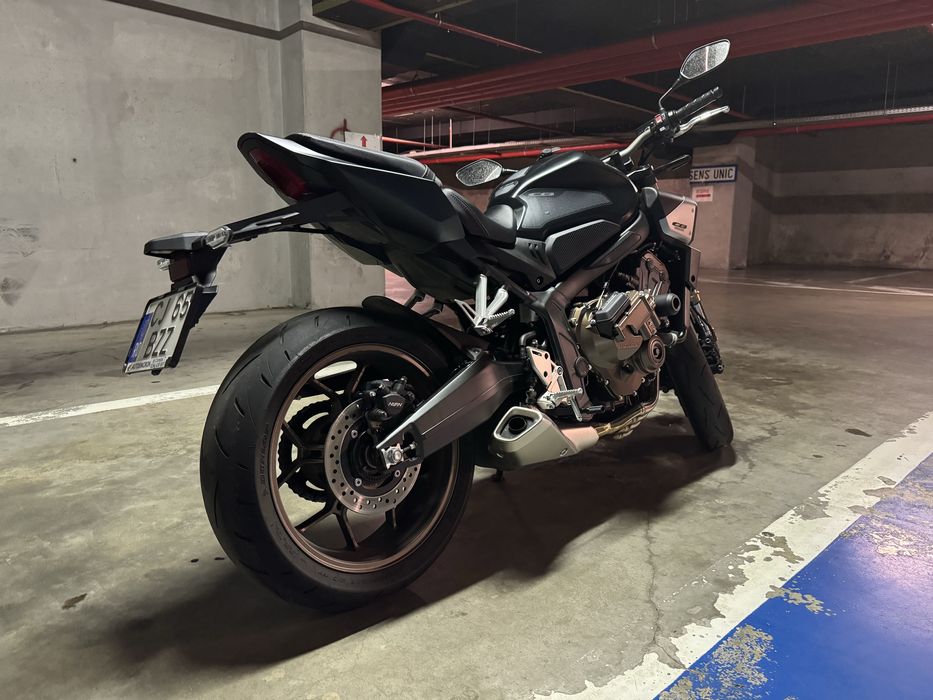 Honda CB650R E-Clutch