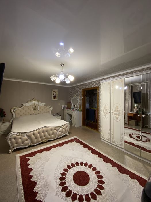 Спальный гарнитур