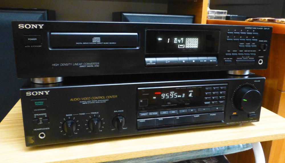 Amplituner si CD player Sony