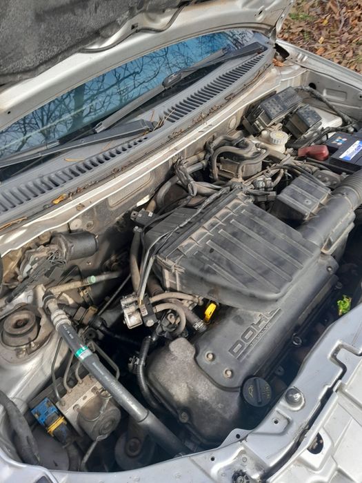 Продавам Субаро Джъсти4×4 1.5 2004 газ бензин