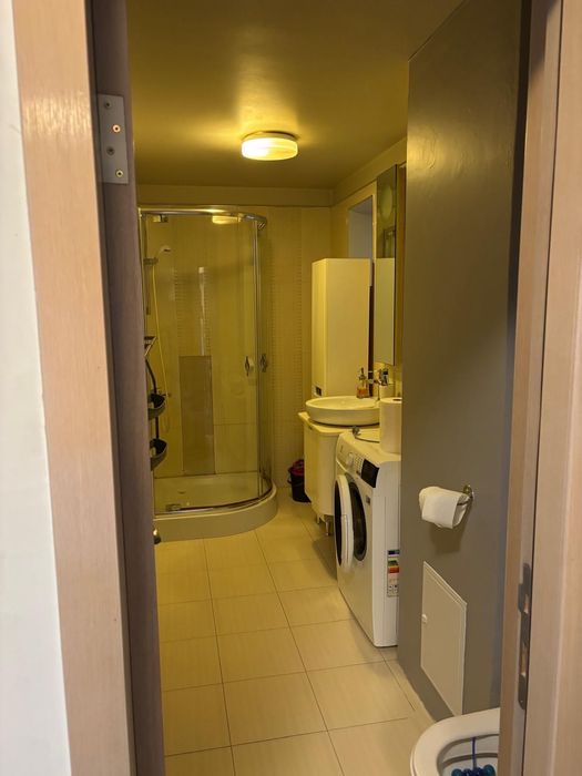 2 camere la 200 m de Tribunal Unirii, 10 minute pe jos pana la metrou